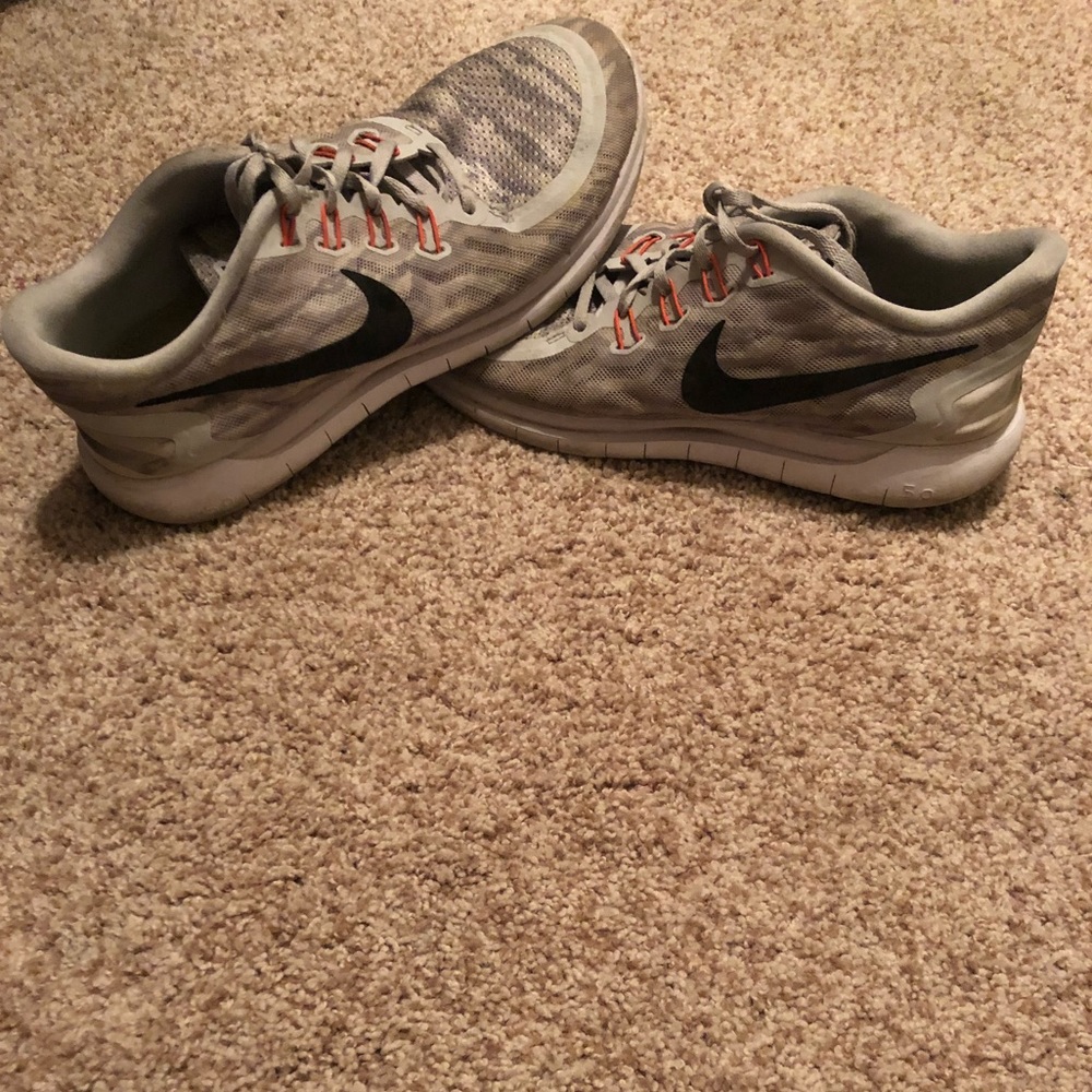 Nike Free Run 5.0- sz 11. Jungle camo/grey